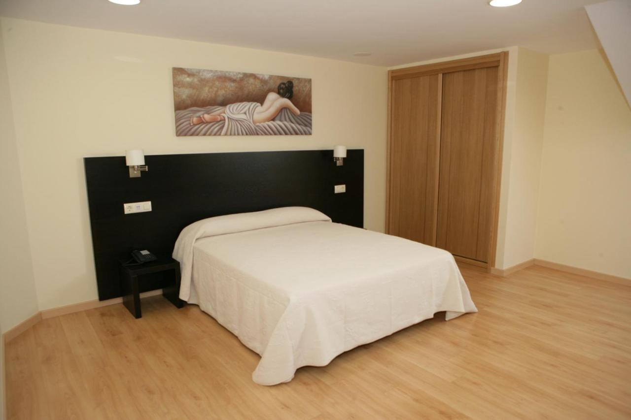 Hotel Bruma II A Gudina 外观 照片